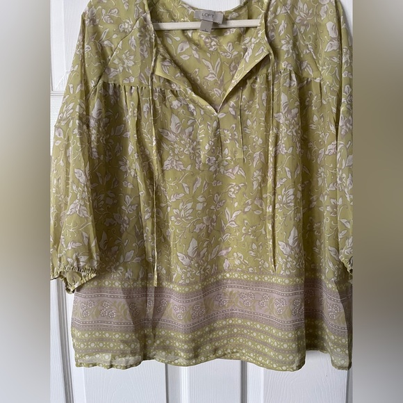 LOFT Large Blouse 💚🤎 Excellent used condition - Picture 3 of 7